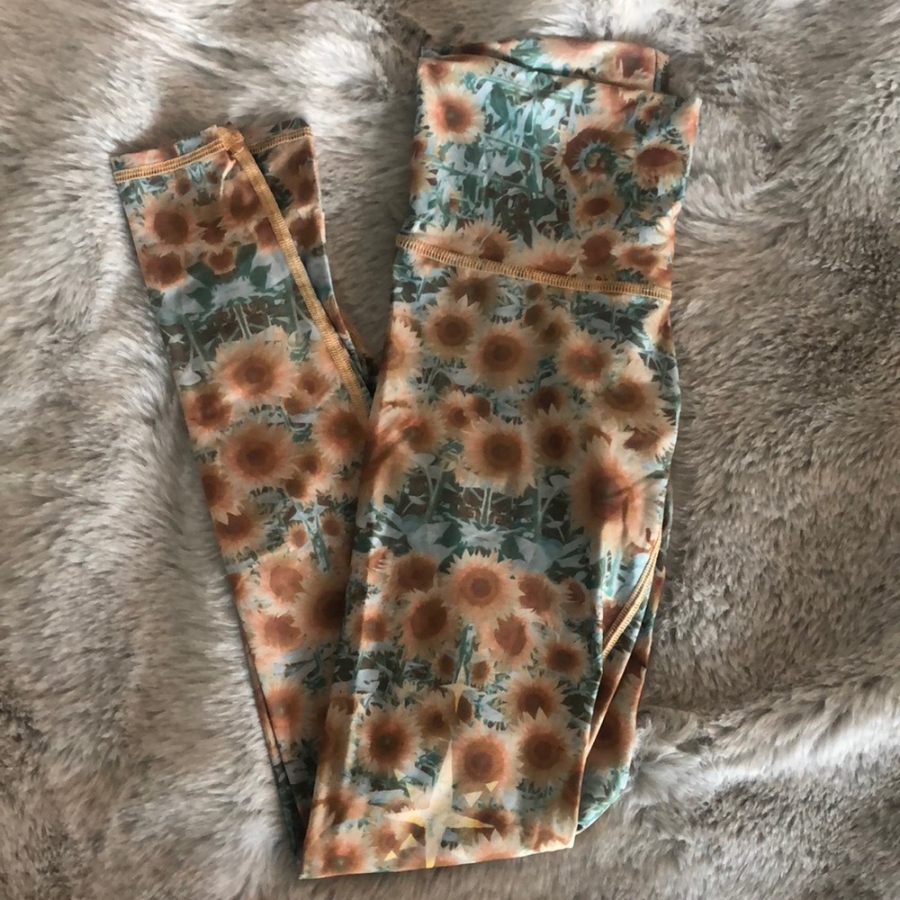 Teeki sunrise yoga pants